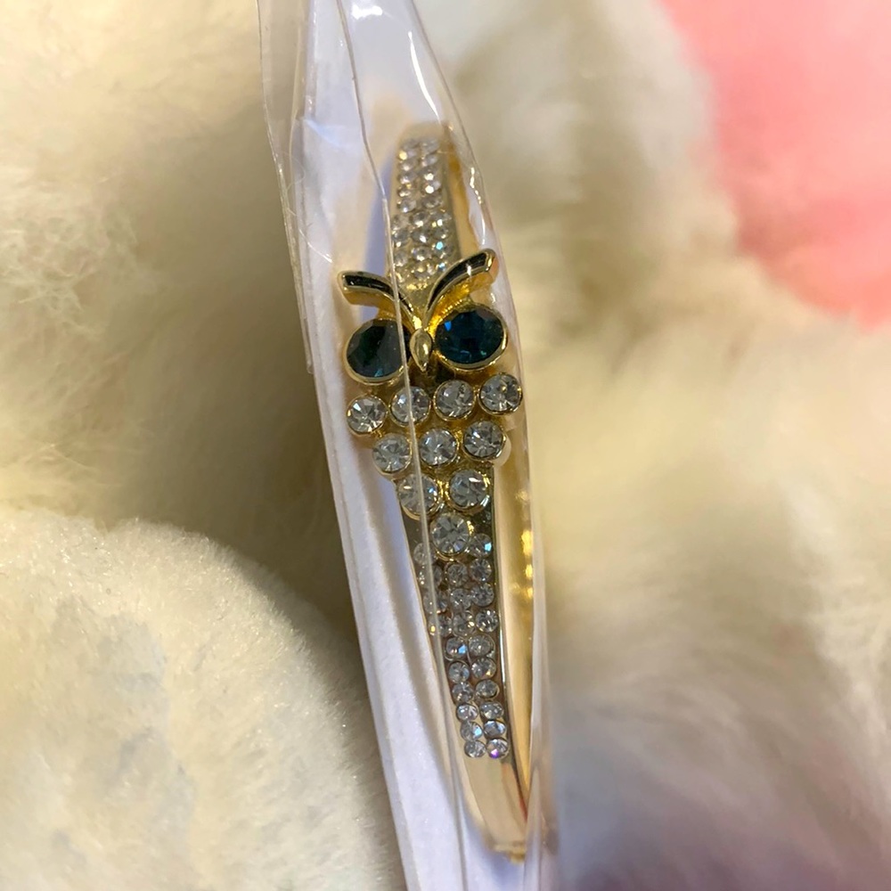 New Sapphire Swarovski crystal Owl Bangle🌷2/$50